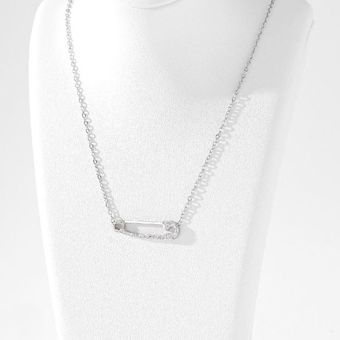 Baby Pin Παιδικό Κολιέ Αλυσίδας 45cm Ασημί Με Παραμάνα Με Στρας