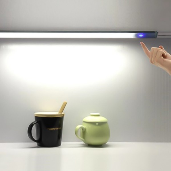 Clara Φωτιστικό LED Με Αισθητήρα Αφής 5W 30x1,7x0,7cm