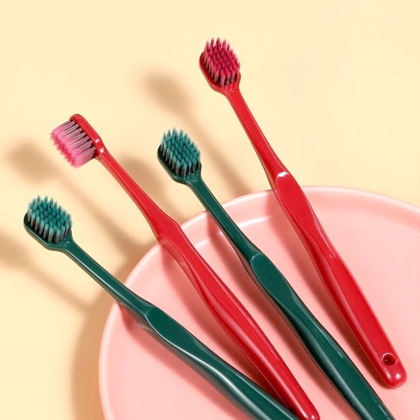 Rainbow Toothbrush Πολύχρωμη Οδοντόβουρτσα Με Μαλακές Τρίχες 2τεμ Μπλε-Κίτρινο