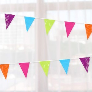 Μονόχρωμα Σημαιάκια Διακοσμητικά 30x20cmx10m